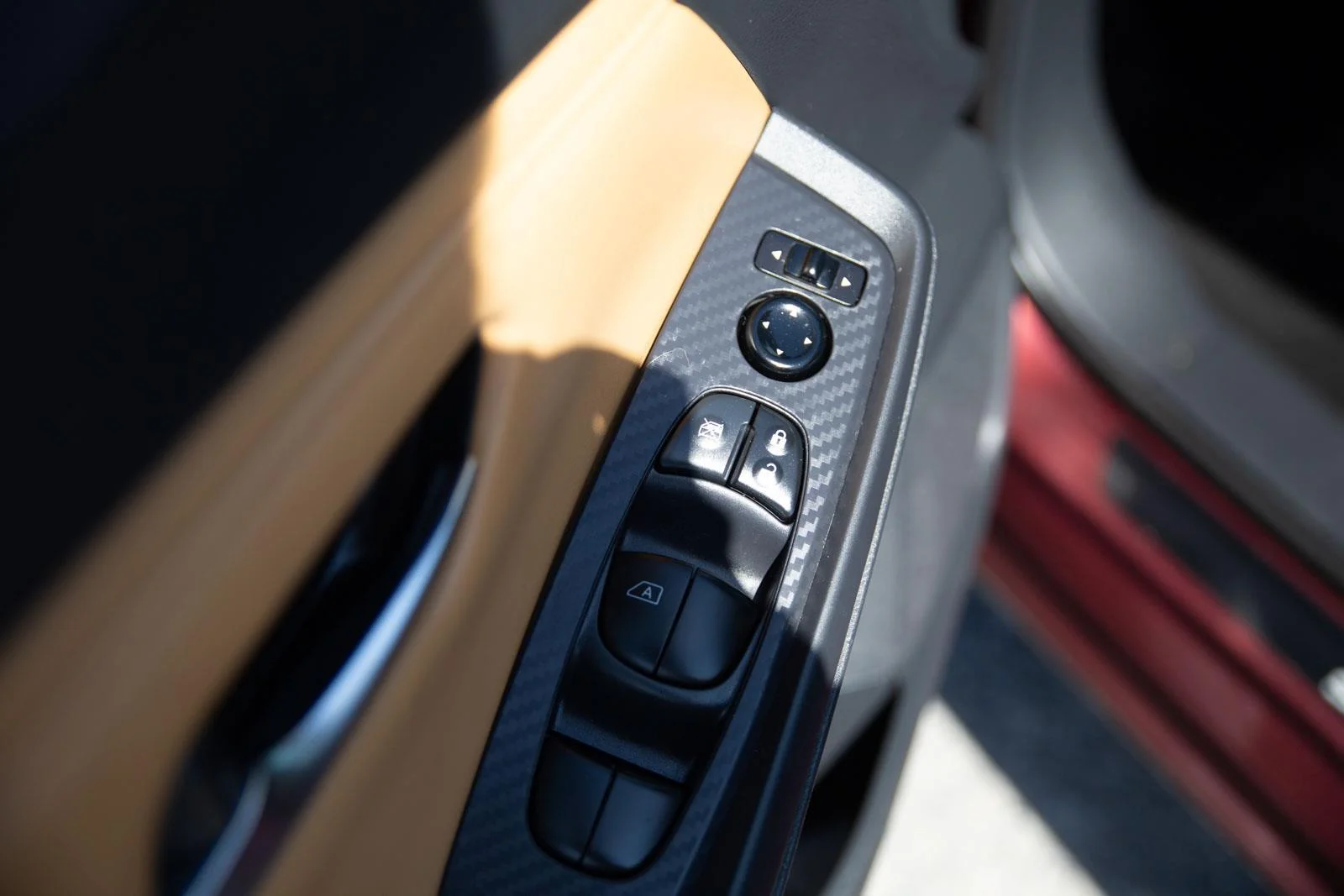 Used 2022 Rosewood Metallic Nissan SV image 17