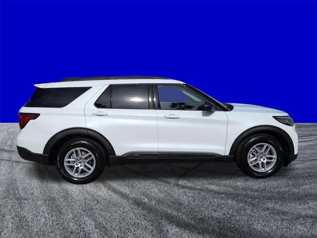 New 2026 Star White Metallic Tri-Coat Ford Active image 3