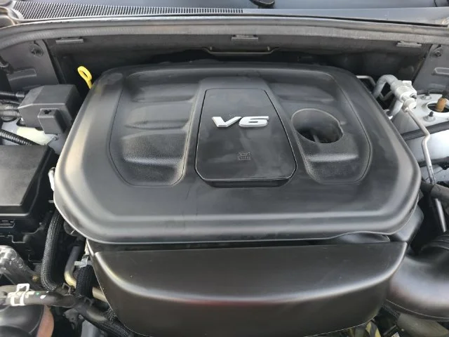 Used 2016 White Jeep Overland image 31