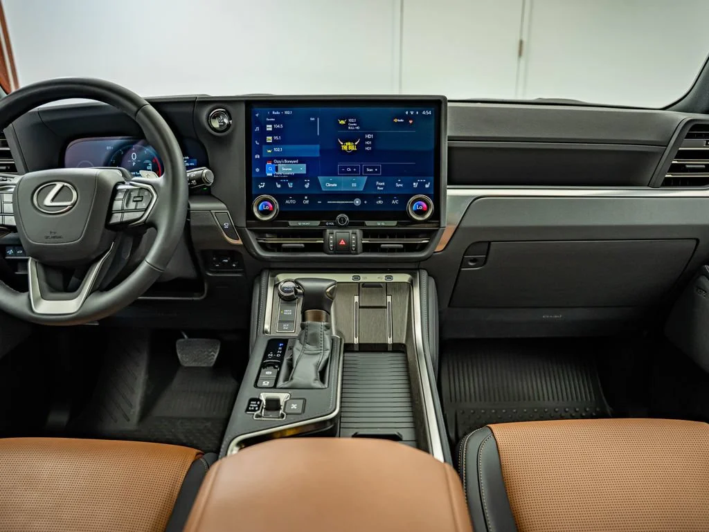 Certified Used 2025 Gray Pearl Lexus 550 Luxury+ image 29