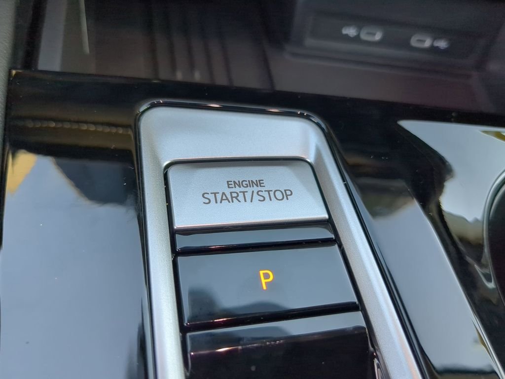 New 2026 Gray Volkswagen 2.0T SE w/Technology image 31