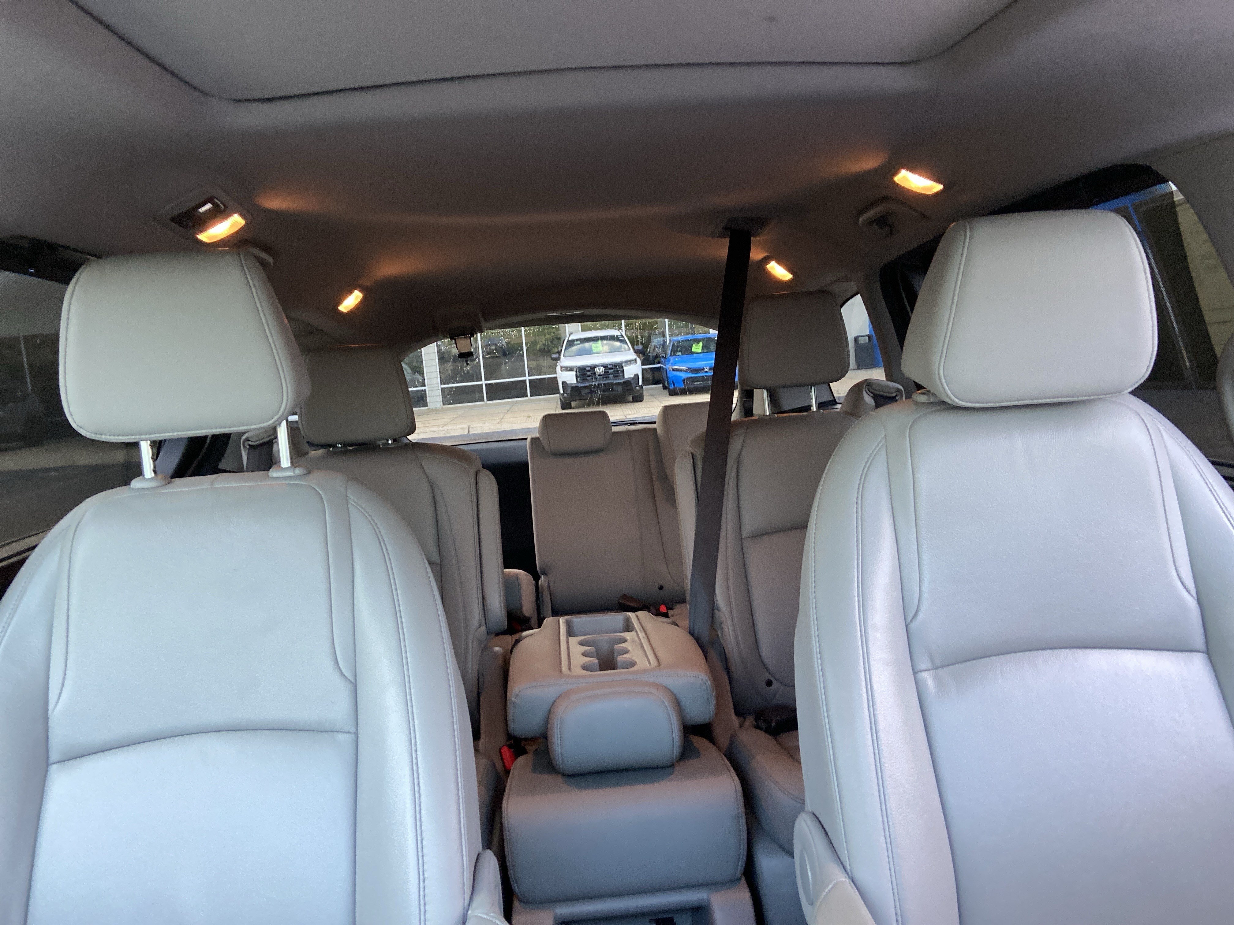 Used 2021 Lunar Silver Metallic Honda EX-L image 19