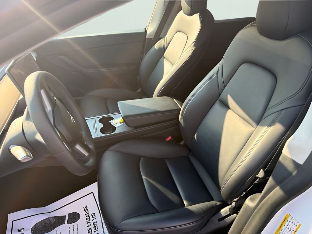 Used 2021 White Tesla Long Range image 12