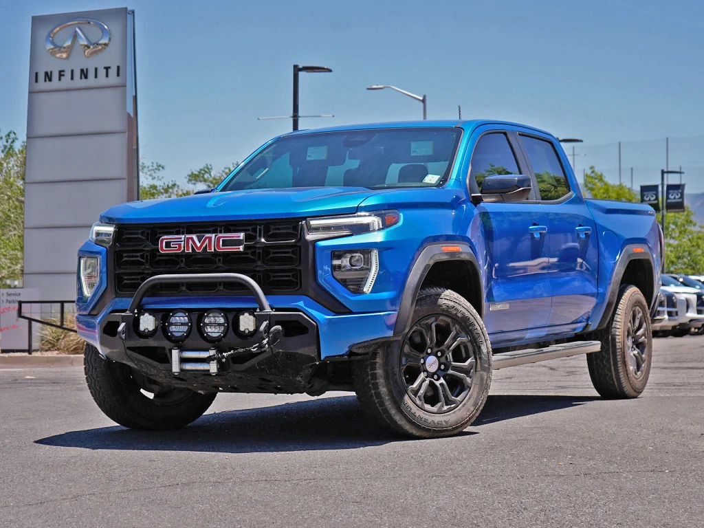 Used 2023 Dynamic Blue Metallic GMC 4WD Elevation image 1