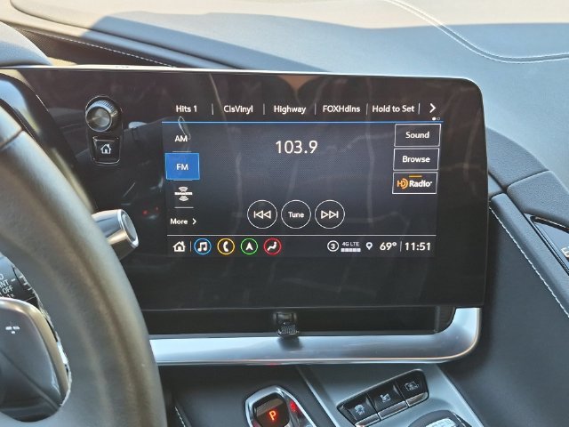 Used 2022 TORCH RED Chevrolet 2LT image 15