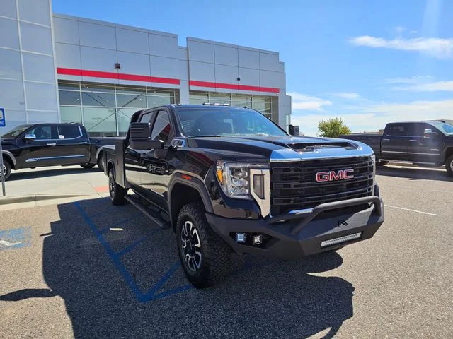 Used 2020 Onyx Black GMC Base image 3