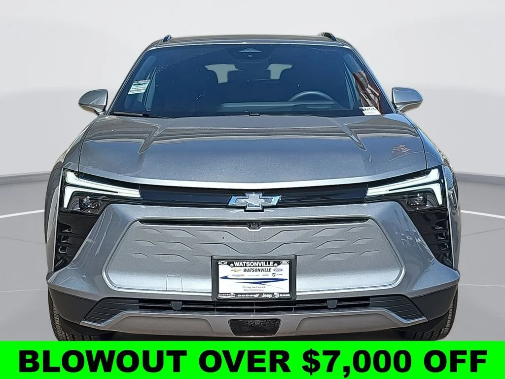 2025 Chevrolet Blazer EV LT - Photo 8