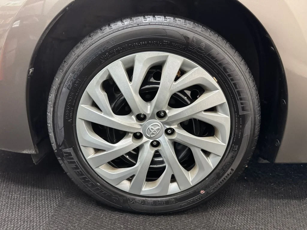 Used 2019 Gray Toyota LE image 12