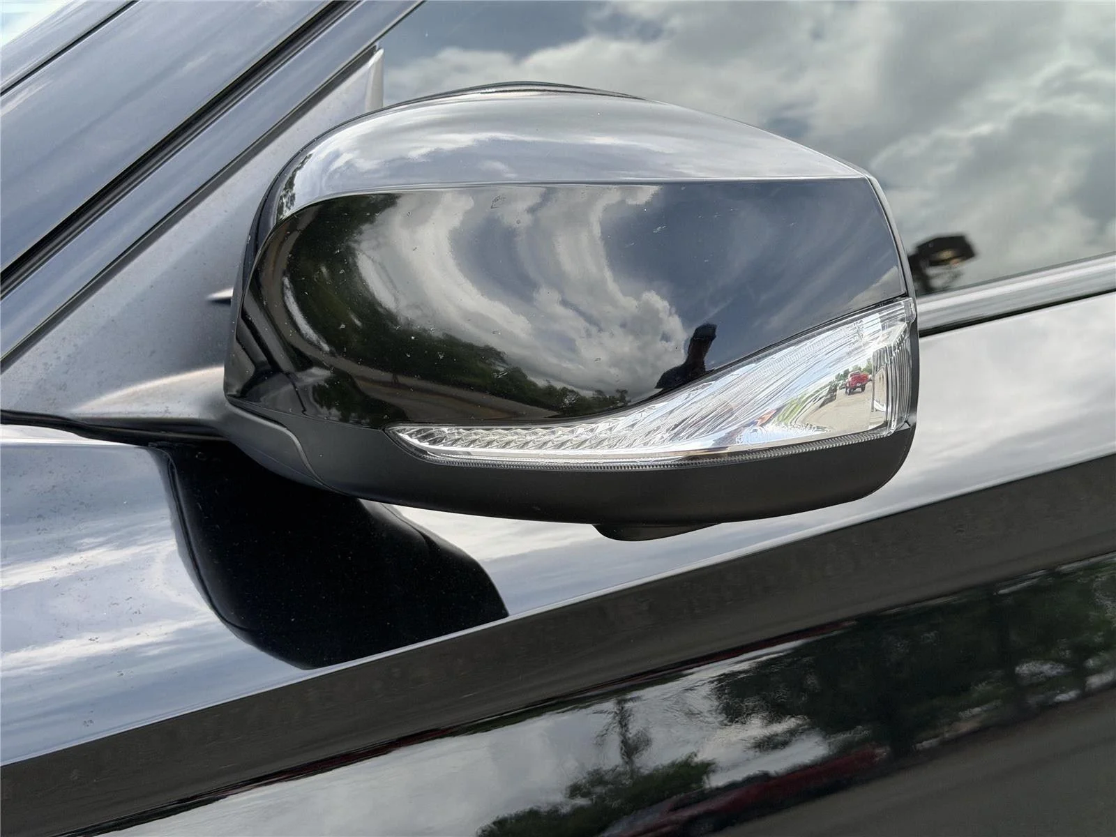 Used 2023 Black Obsidian INFINITI SPORT image 37