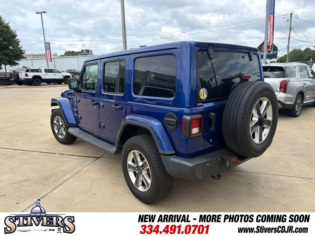 Used 2018 Blue Jeep Unlimited Sahara image 7