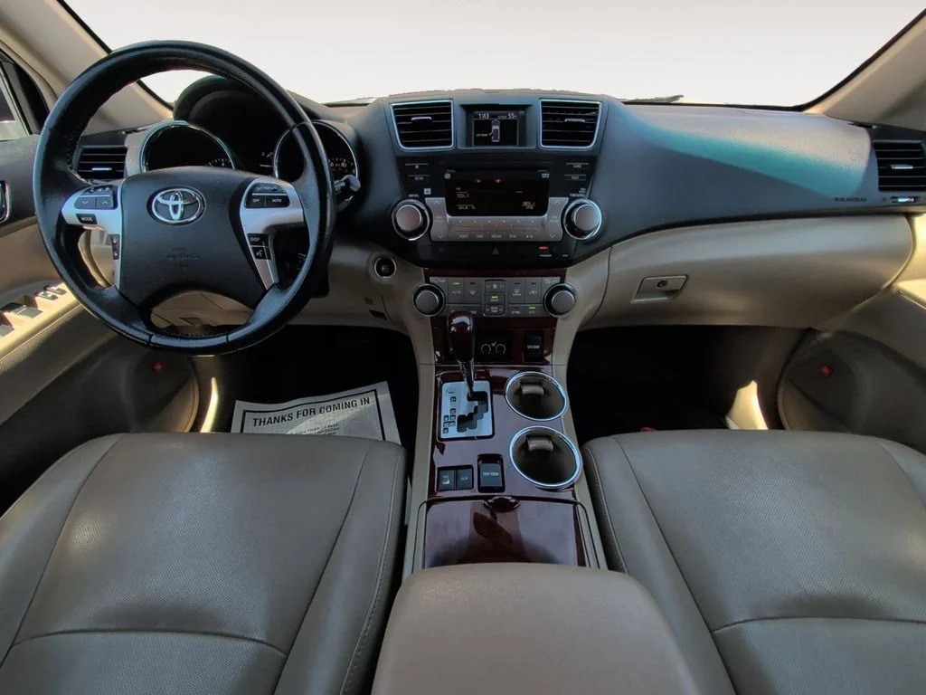 Used 2012 White Toyota Limited image 10