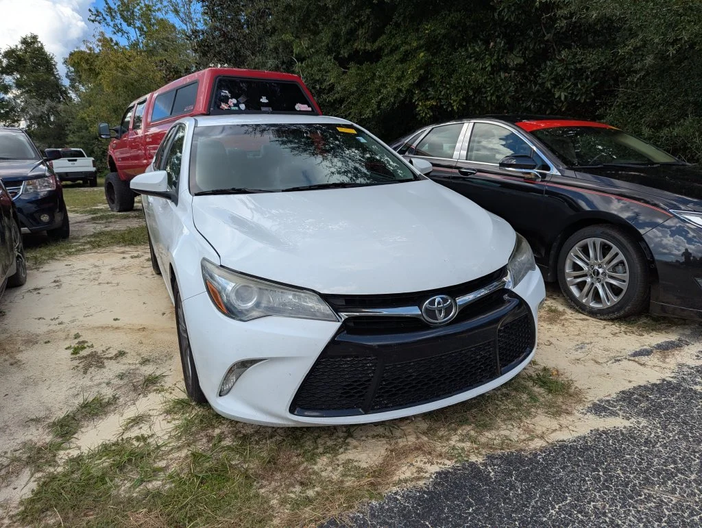 Used 2017 White Toyota SE image 2