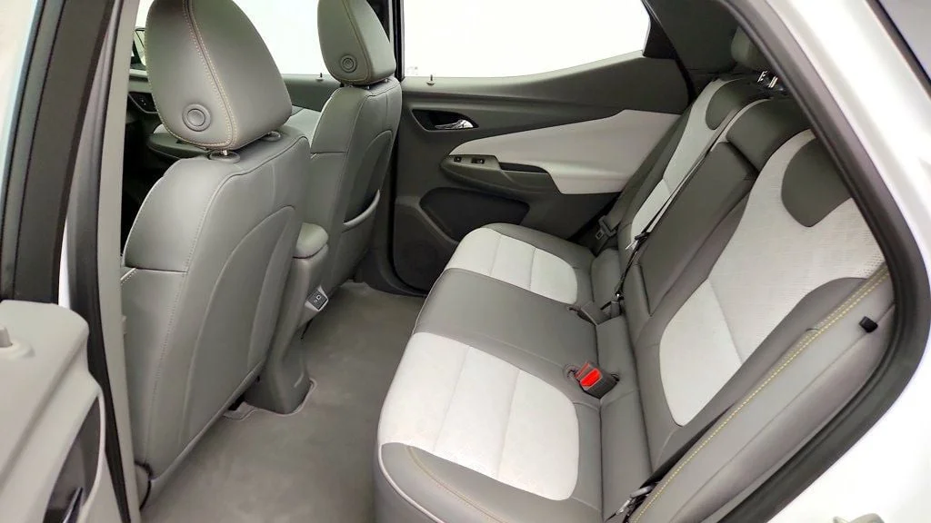Used 2022 Summit White Chevrolet FWD Premier w/ Sun & Sound & Super Cruise Packages image 21
