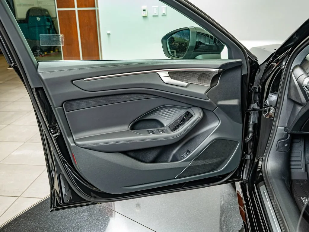 New 2026 Mythos Black Metallic Audi 3.0 Premium Plus image 18