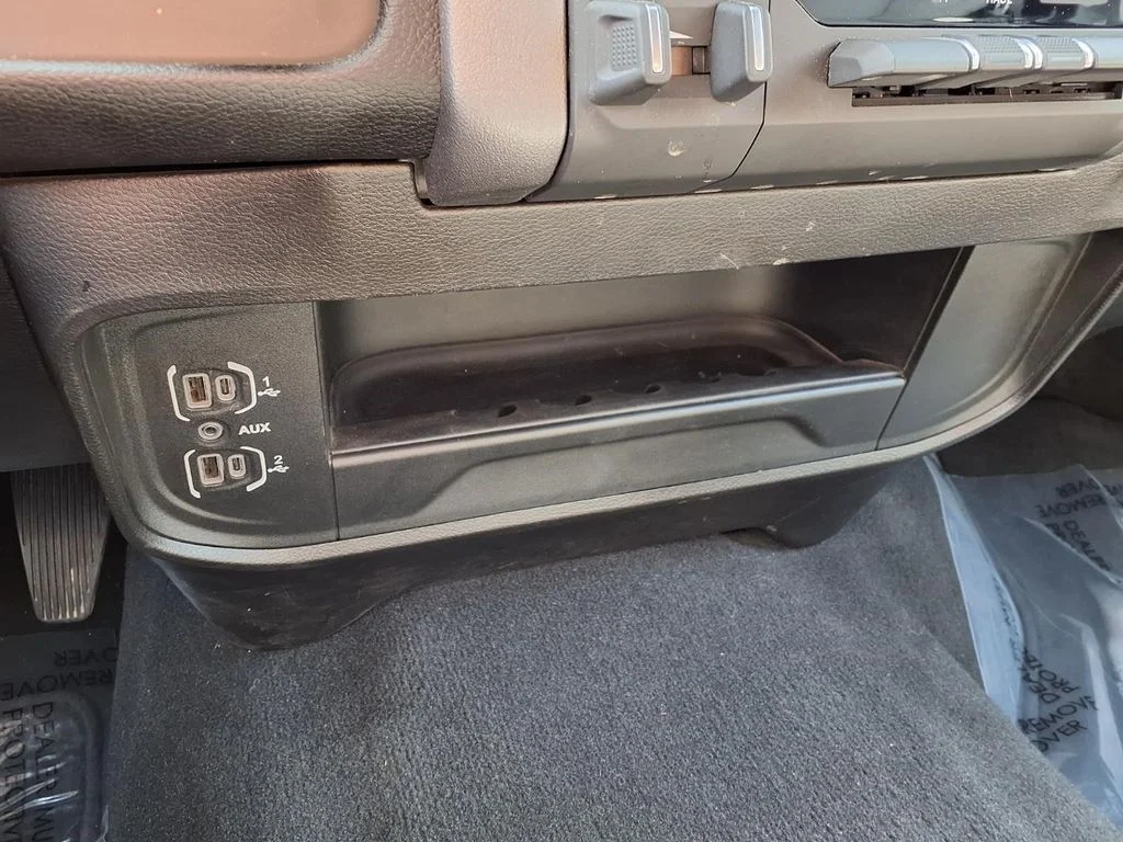 Used 2024 White Ram Big Horn image 10