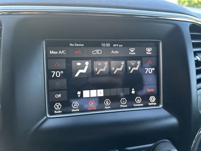 Used 2020 Black Jeep Laredo E image 18