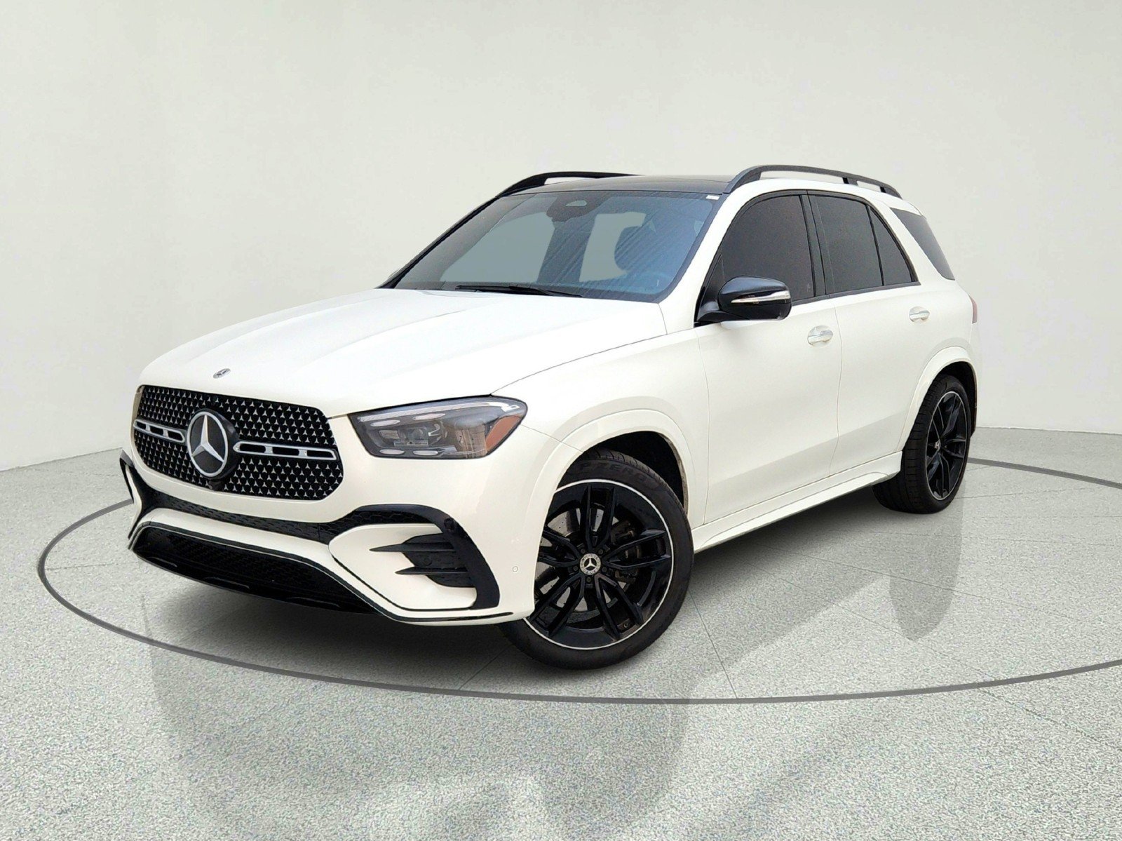 Certified Used 2024 MANUFAKTUR Diamond White Metallic Mercedes-Benz GLE 450 image 2
