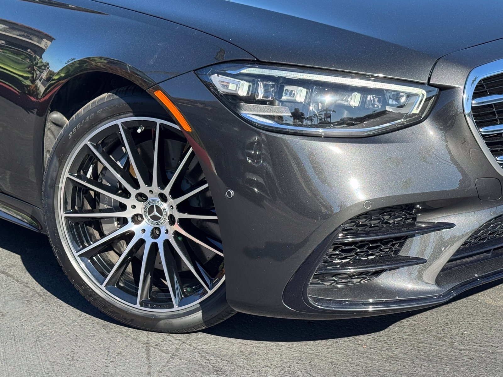 Used 2021 Gray Mercedes-Benz S 580 image 2