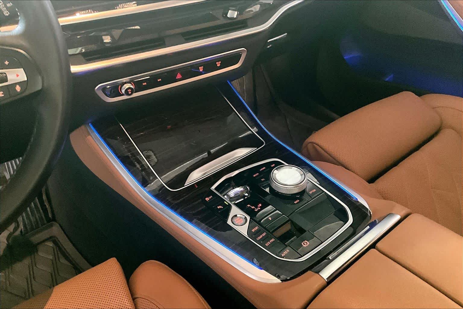 Used 2024 Skyscraper Grey Metallic BMW sDrive40i image 14
