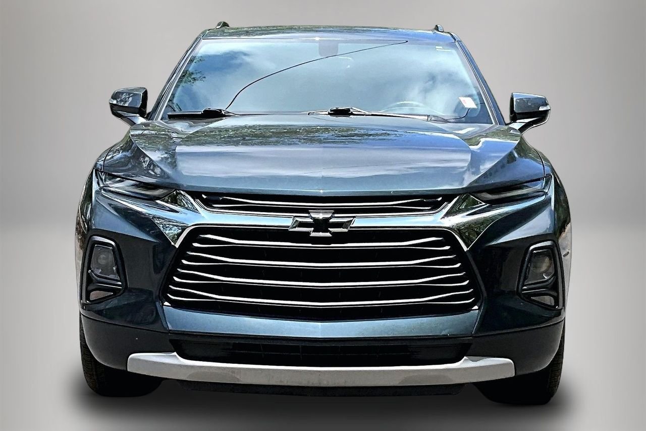 Used 2020 Gray Chevrolet LT image 3