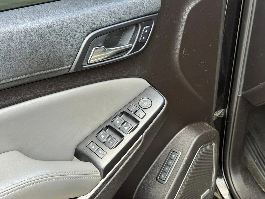 Used 2016 Black Chevrolet LT image 11