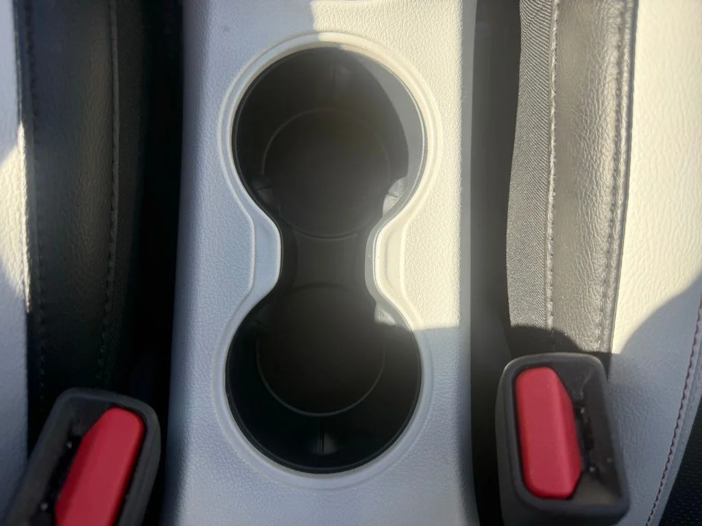 Used 2018 Silver Jeep Limited image 23