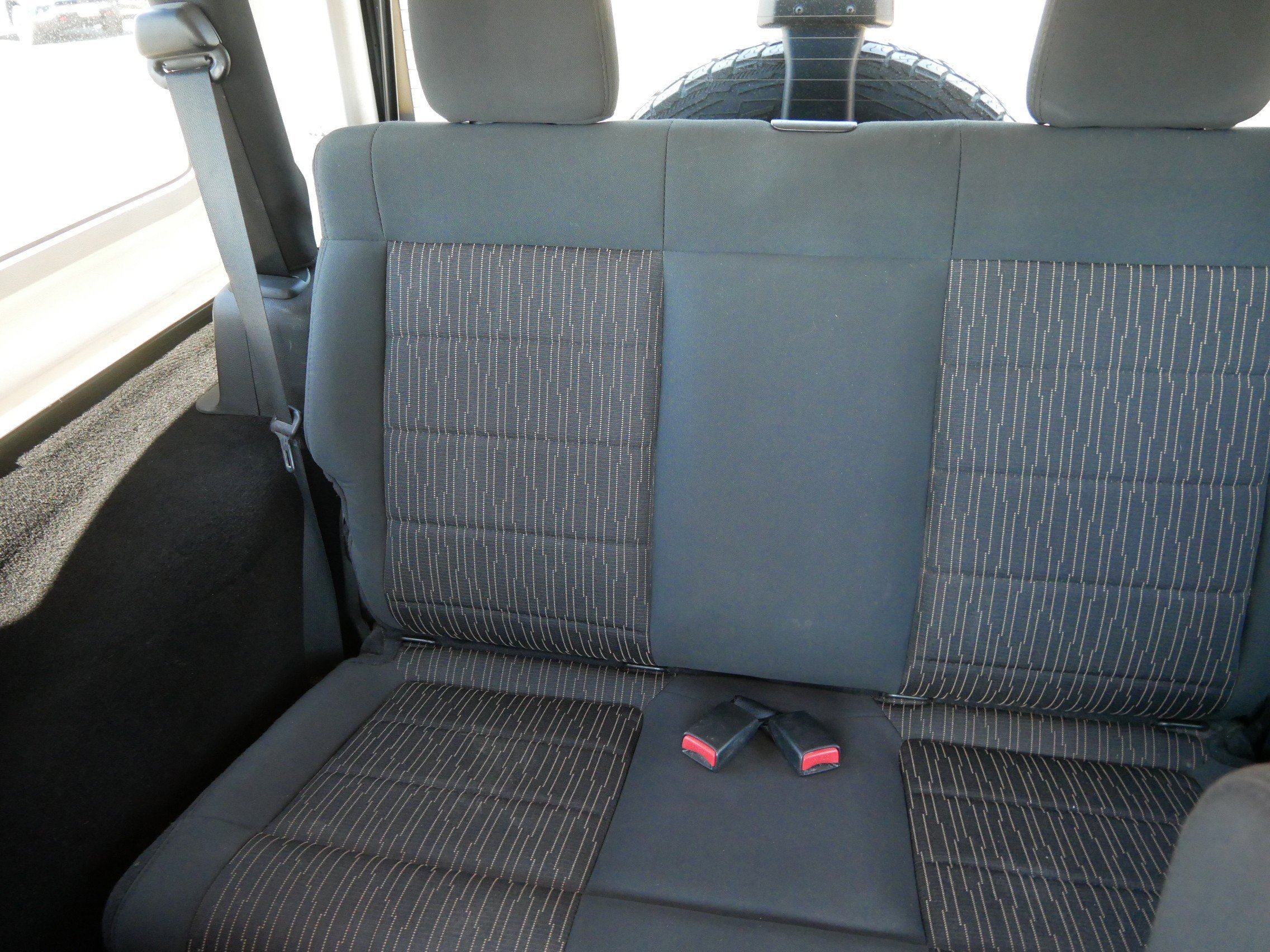 Used 2011 Natural Green Pearl Jeep Sahara image 14