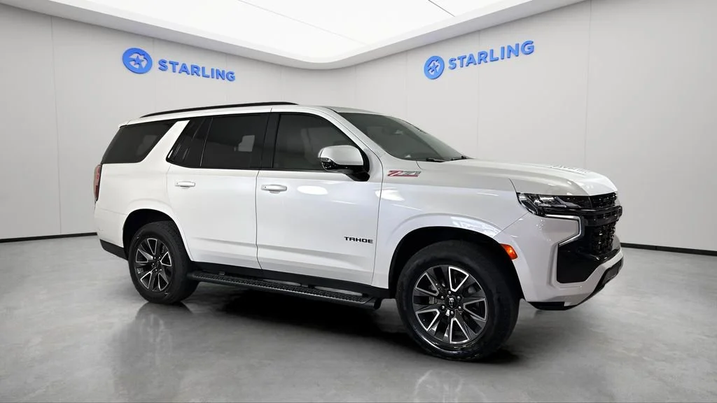 Used 2022 Iridescent Pearl Tricoat Chevrolet Z71 image 12