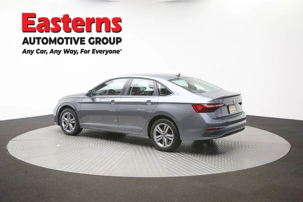 Used 2024 Silver Volkswagen 1.5T SE image 56
