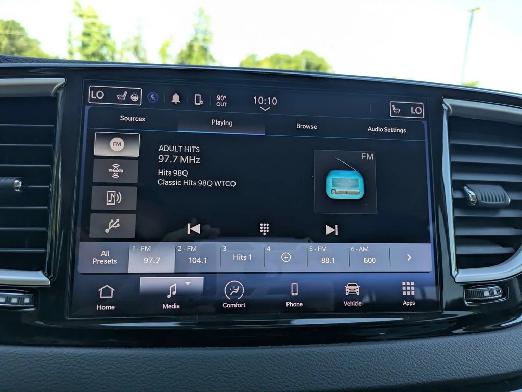 Used 2023 Blue Chrysler Touring L image 20