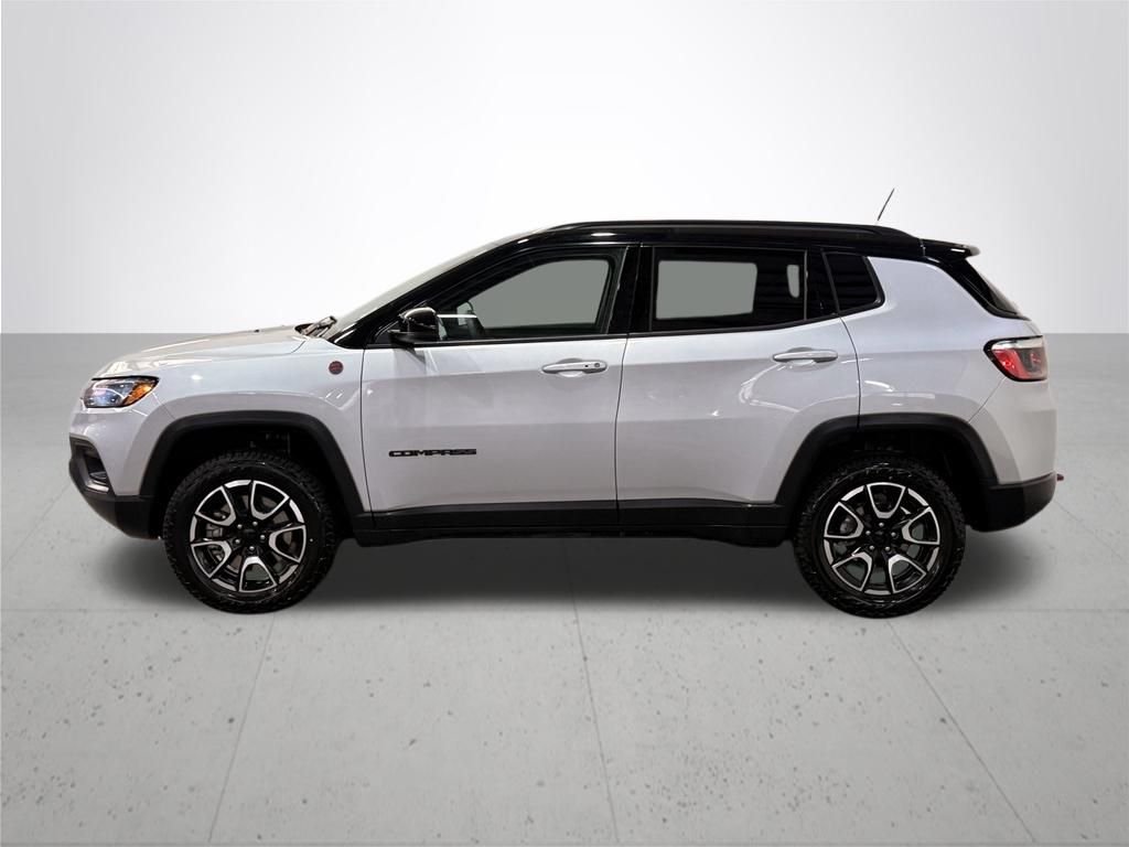 Used 2024 Silver Jeep Trailhawk image 15