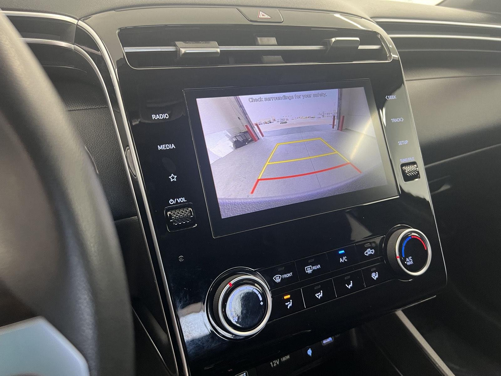 2023 Hyundai Santa Cruz SEL - Photo 18