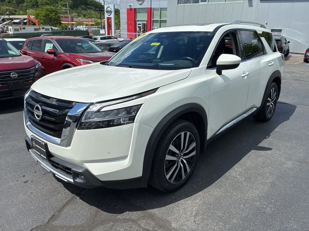Certified Used 2024 White Nissan Platinum image 3