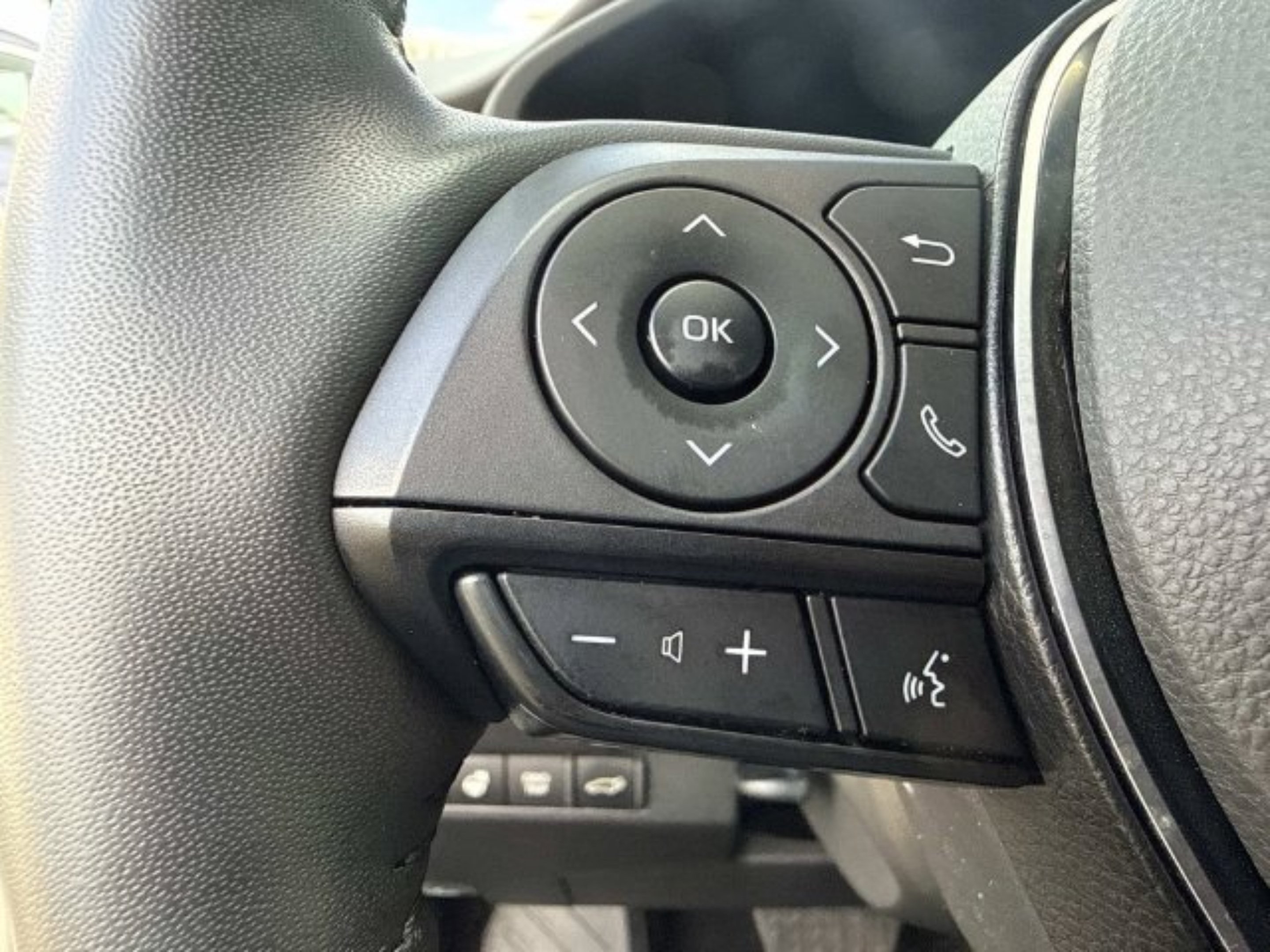 2024 Toyota RAV4 Limited - Photo 28