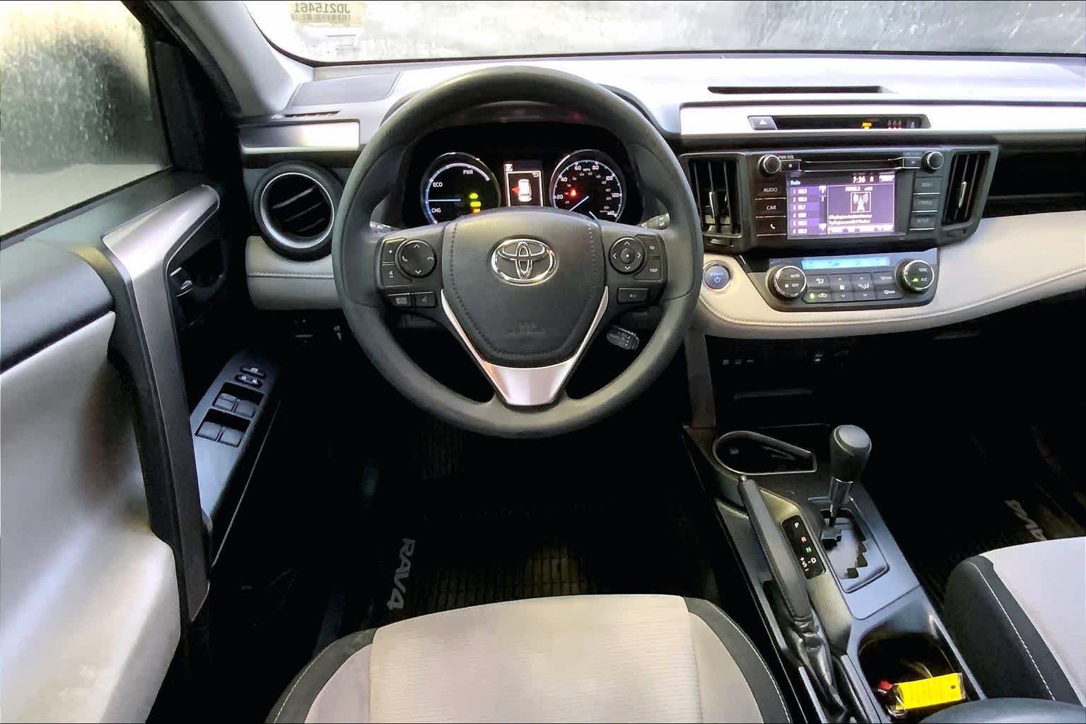 Used 2018 Galactic Aqua Mica Toyota Hybrid LE image 6