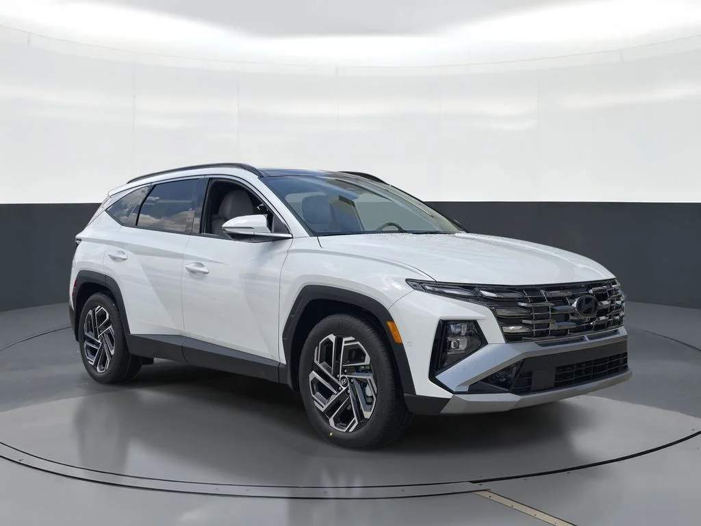New 2026 White Hyundai SEL Plus image 2