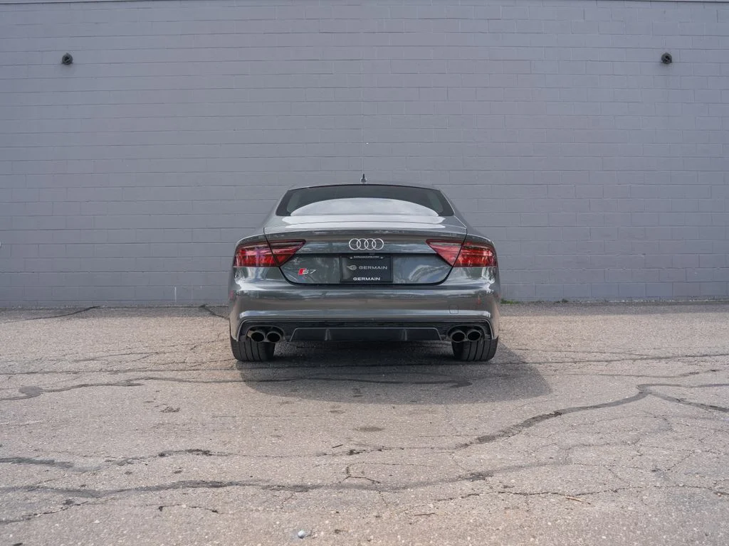 Used 2017 Gray Audi 4.0T Premium Plus image 6