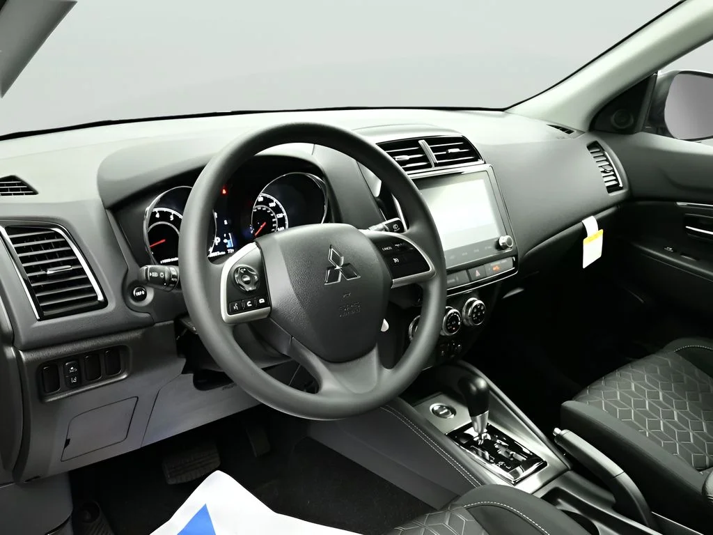 New 2026 Mercury Gray Metallic Mitsubishi S image 17