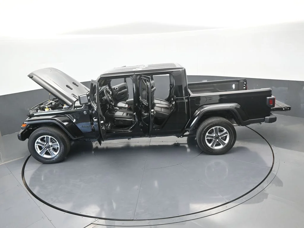 Used 2024 Black Clearcoat Jeep Sport S image 62