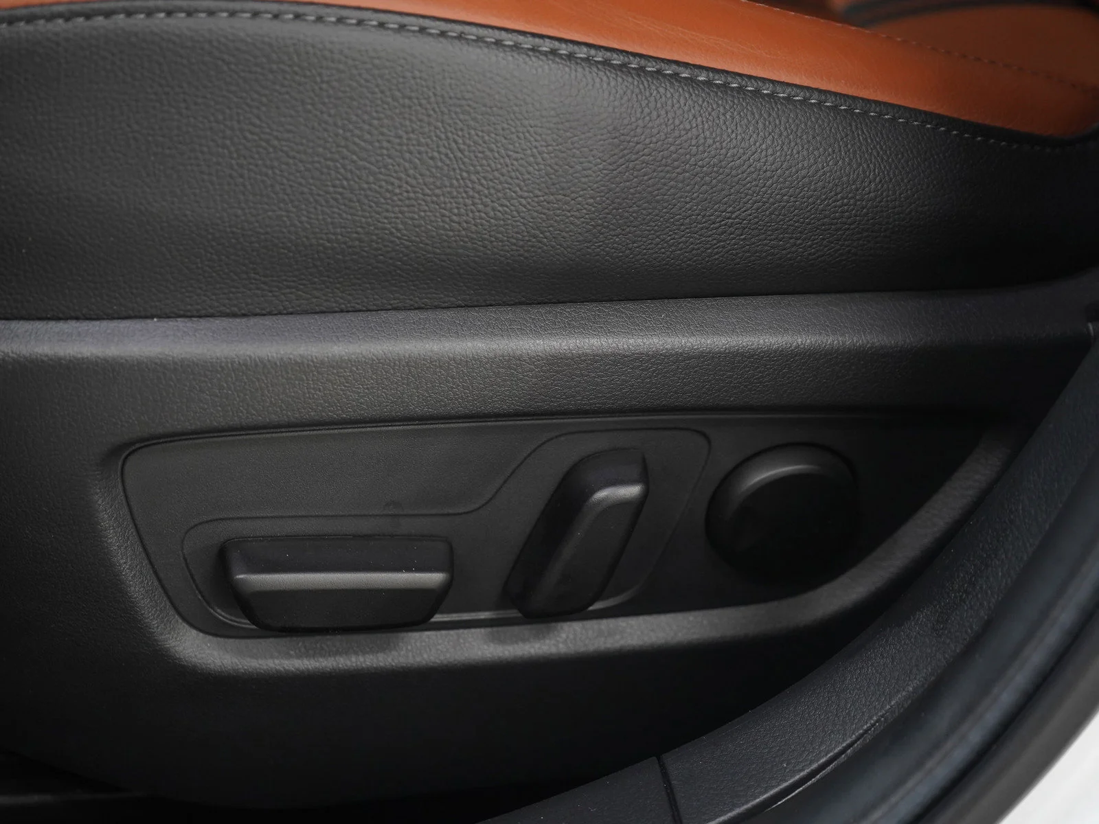 Used 2023 Wind Chill Pearl Mazda 2.5 Turbo image 22