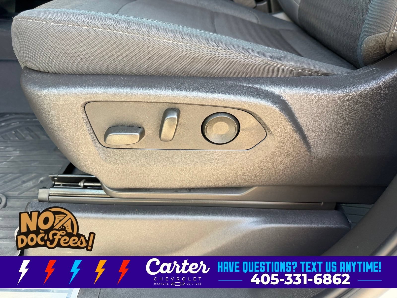 Used 2025 Summit White Chevrolet LT image 22