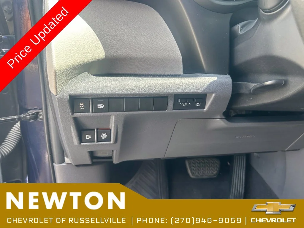 Used 2022 Gray Toyota LE image 7