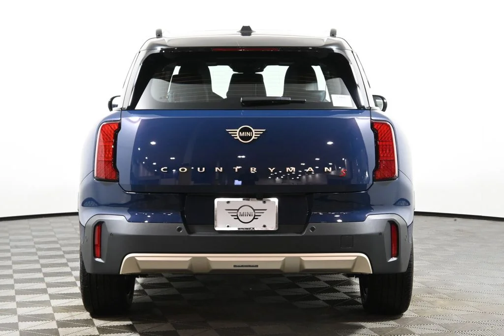Certified Used 2025 Blue MINI Signature Plus image 6