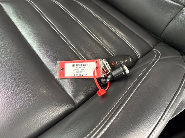 Used 2019 Gray Ford SEL image 33
