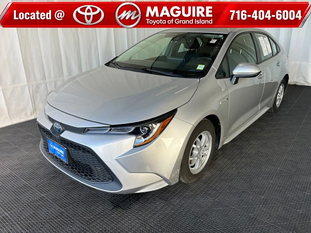 Used 2020 Silver Toyota LE image 1