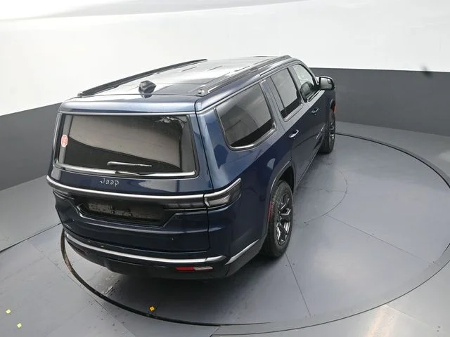 New 2026 Fathom Blue Pearl-Coat Exterior Paint Jeep Limited Altitude image 17