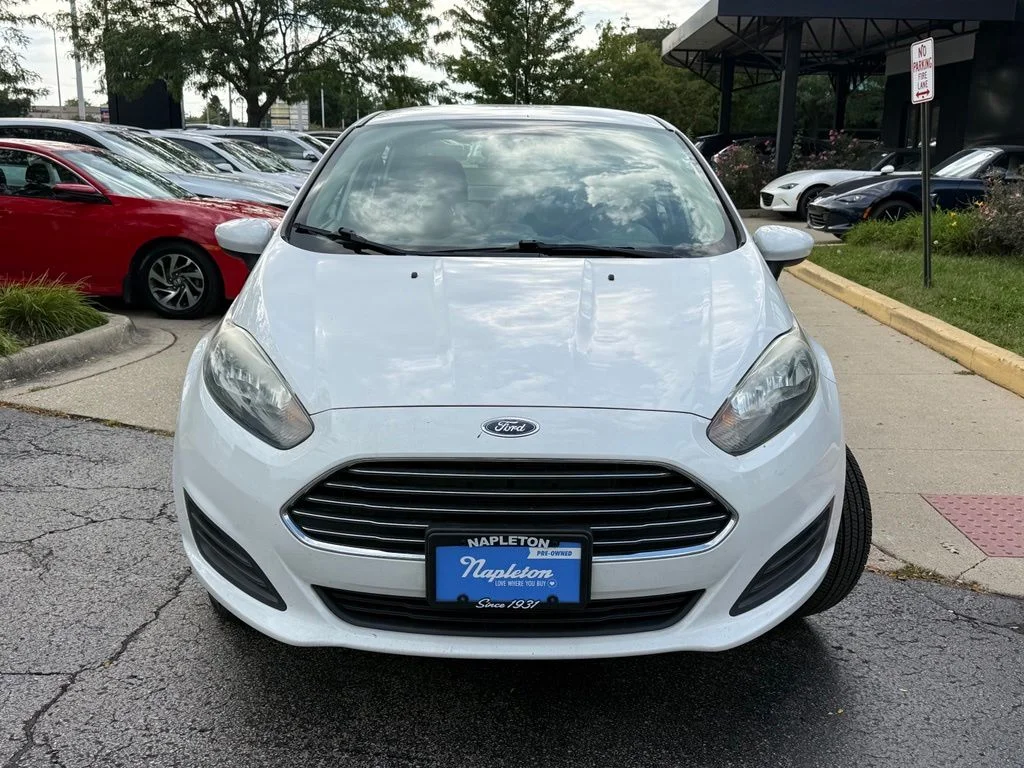 Used 2019 White Ford SE image 2