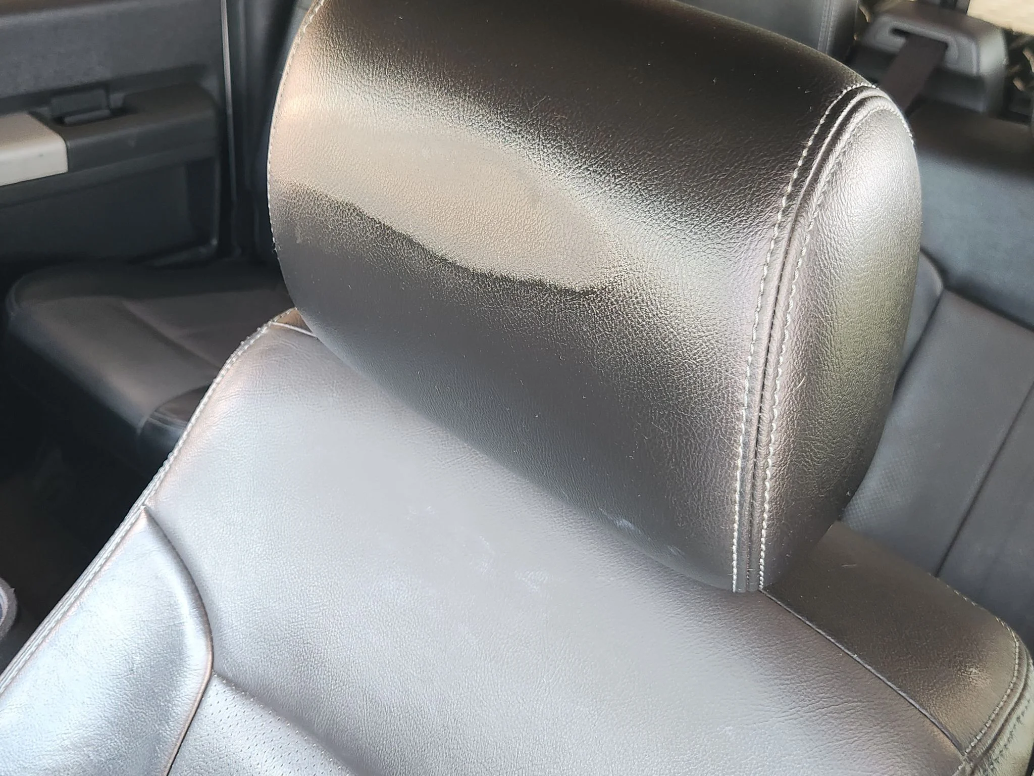 Used 2015 White Platinum Metallic Tri-Coat Ford Lariat image 25