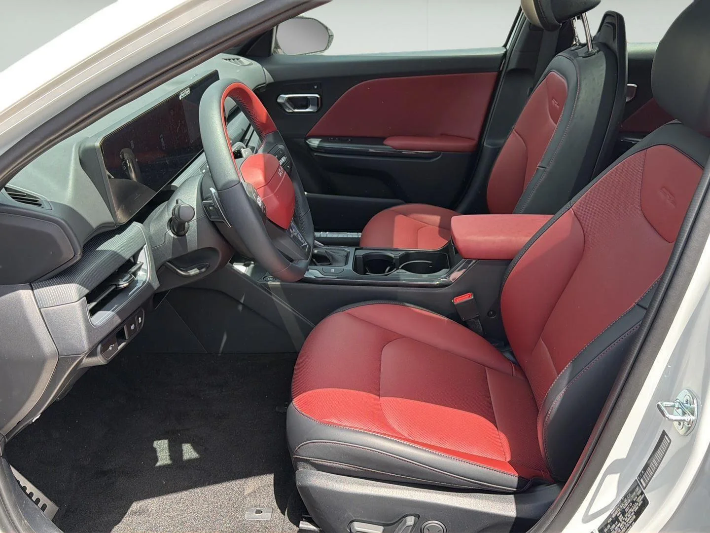 New 2026 Snow White Pearl Kia GT-Line Turbo image 8