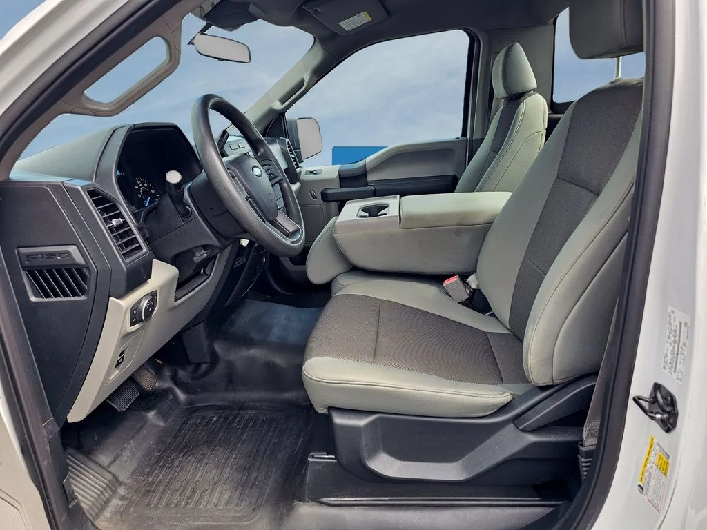 Used 2020 White Ford XL image 17
